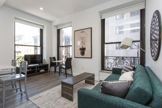 G Reserve in Providence, RI - Foto de edificio - Interior Photo