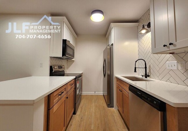 property at 8635 Crows Nest Ln