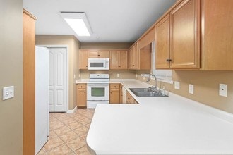 105 Bridgewater Cir in Brunswick, GA - Building Photo - Building Photo