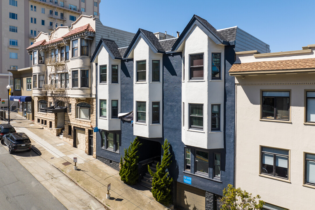 1074 Union St in San Francisco, CA - Foto de edificio