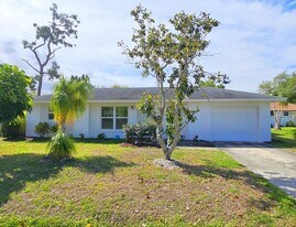 181 Stanford Rd in Venice, FL - Building Photo