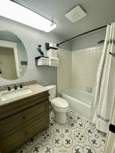 1979 Yolanda St in Camarillo, CA - Building Photo - Building Photo