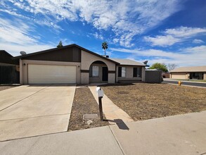 2839 W Villa Rita Dr in Phoenix, AZ - Building Photo - Building Photo