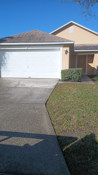 508 Casterton Cir in Davenport, FL - Building Photo