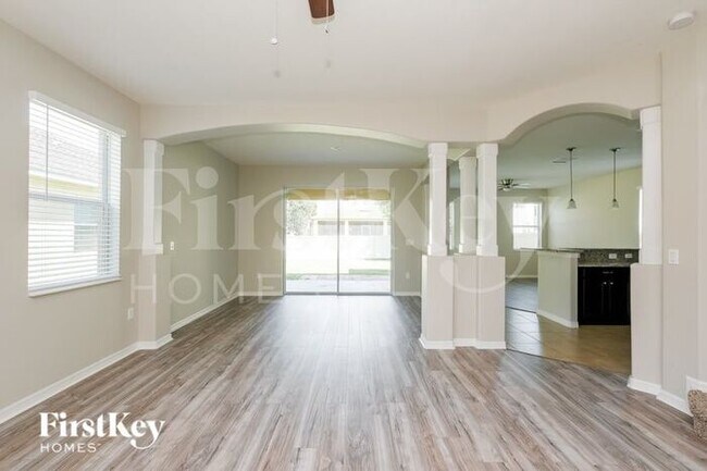 11409 Camden Yard Ln in Lithia, FL - Building Photo - Building Photo