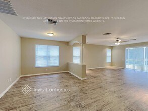 3044 Sunwatch Dr in Wesley Chapel, FL - Foto de edificio - Building Photo