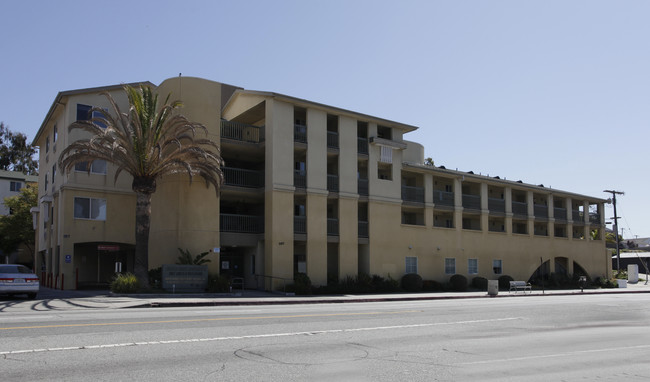 Lincoln Court in Santa Monica, CA - Building Photo - Building Photo