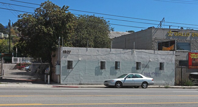 1936 Cypress Ave in Los Angeles, CA - Building Photo - Building Photo