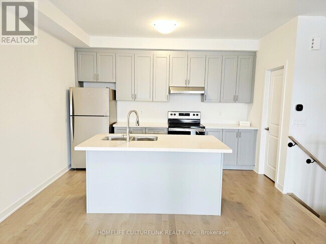 25 John Canning Wy in Markham, ON - Building Photo - Building Photo