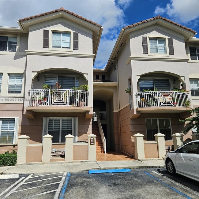 8980 W Flagler St in Miami, FL - Building Photo - Building Photo