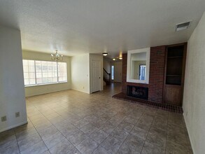 2444 Pickwick Dr in Henderson, NV - Building Photo - Building Photo