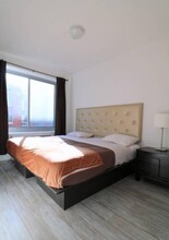 521 W 48th St in New York, NY - Building Photo - Building Photo