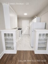 5862 Forbes Ave in Pittsburgh, PA - Building Photo