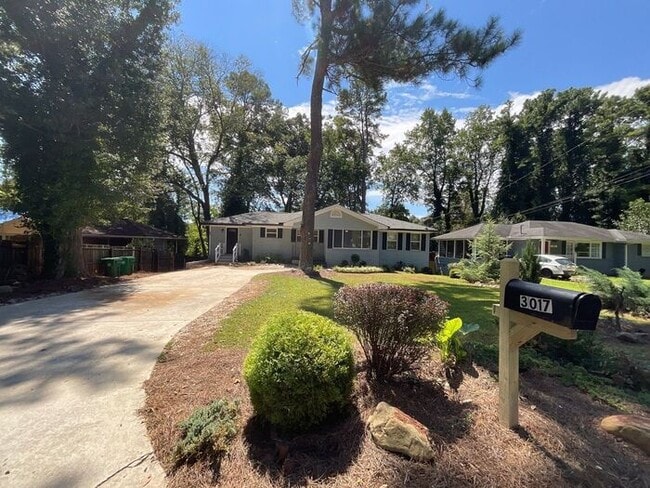 property at 3017 Monterey Dr