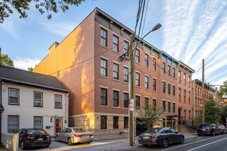 Harsimus Flats in Jersey City, NJ - Building Photo - Building Photo