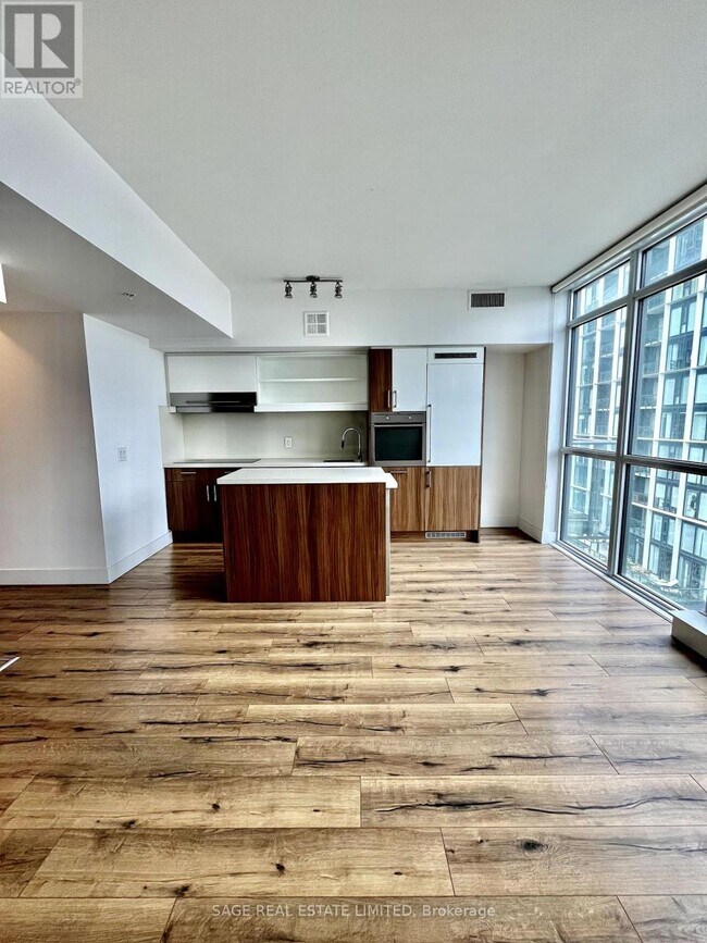 39-1539 Sherbourne St in Toronto, ON - Building Photo - Building Photo