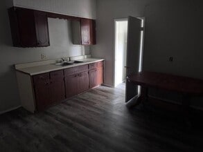 2909 Bonham St in Paris, TX - Building Photo - Building Photo