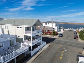 105 Arizona Ave in Long Beach, NY - Building Photo - Building Photo