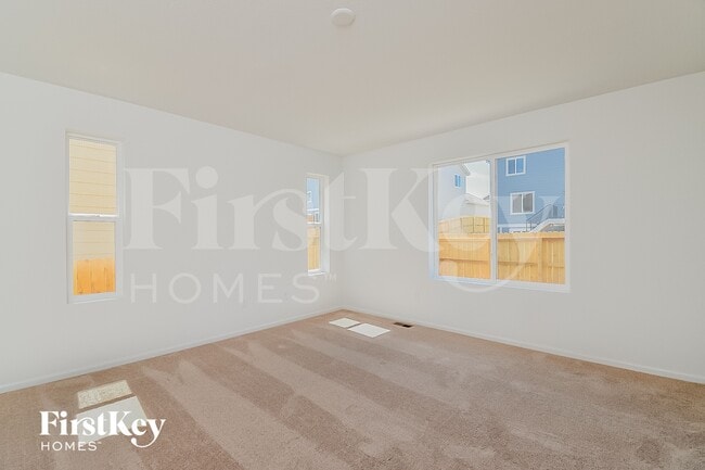 10681 Luneth Dr in Colorado Springs, CO - Foto de edificio - Building Photo