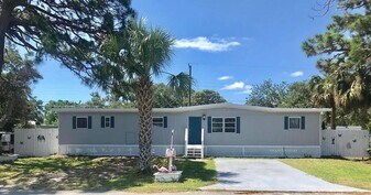 1875 Missle View Ave in Merritt Island, FL - Building Photo