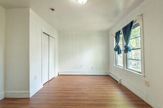 90-13 181st St in Queens, NY - Building Photo - Building Photo