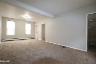 29 Stewart St in Amsterdam, NY - Building Photo - Building Photo