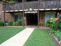 Building Photo - Mountain Springs Apartments in Oneonta, Alabama