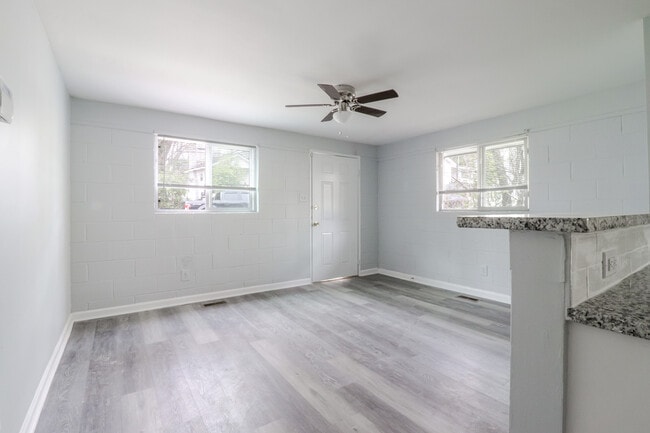 2213 Fitzgerald Ave, Unit B