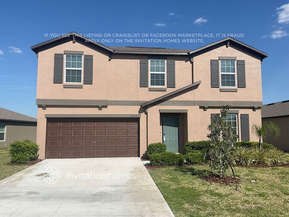 8628 40th Cir E in Palmetto, FL - Building Photo
