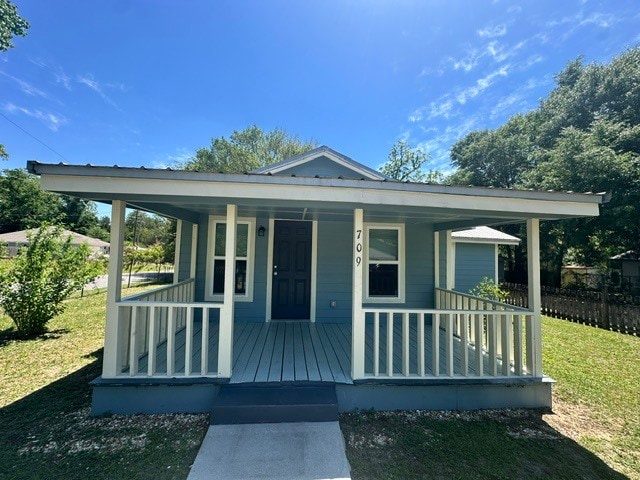 709 11th St in Defuniak Springs, FL - Building Photo - Building Photo