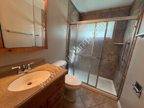 2219 Drake Dr in Fort Wayne, IN - Building Photo - Building Photo