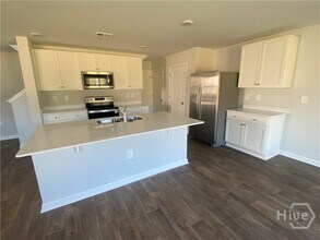 408 Sea Breeze Dr in Rincon, GA - Foto de edificio - Building Photo