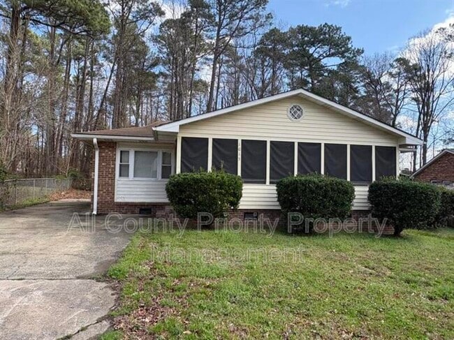 property at 1015 Da Vinci St