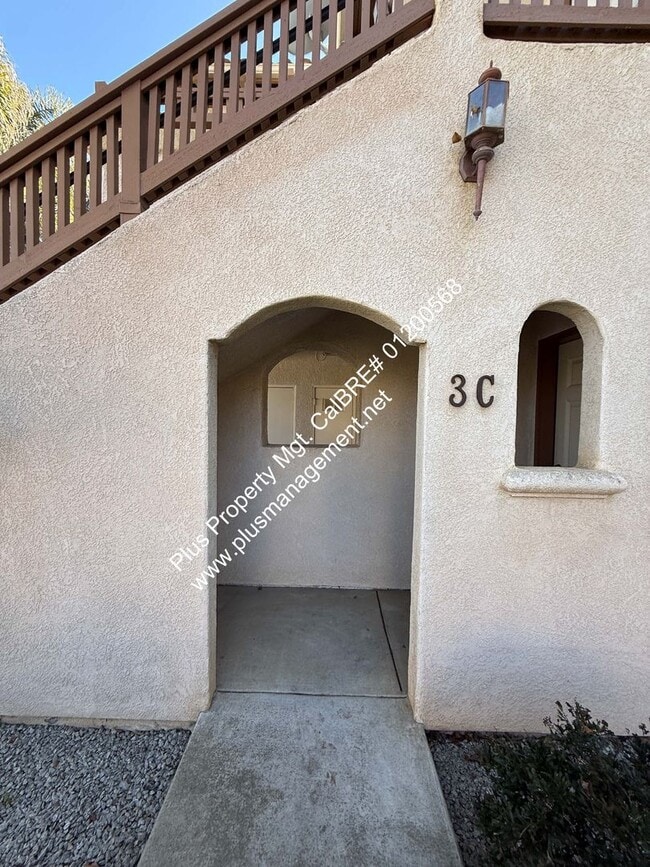 310 E McCoy Ln in Santa Maria, CA - Building Photo - Building Photo