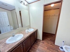 5260 SW 1140 in Corsicana, TX - Building Photo - Building Photo