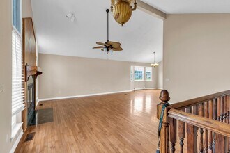 7918 Holly Hills Dr in Chattanooga, TN - Foto de edificio - Building Photo
