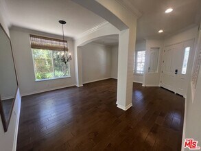 4566 Via Del Rancho in Thousand Oaks, CA - Building Photo - Building Photo