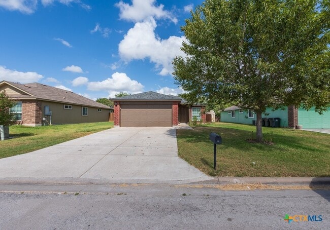 property at 132 Talon Dr