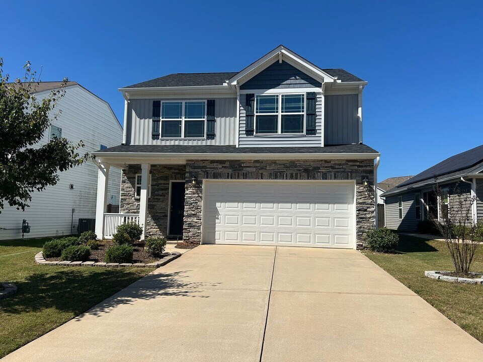 571 Pollyanna Dr in Greenville, SC - Building Photo