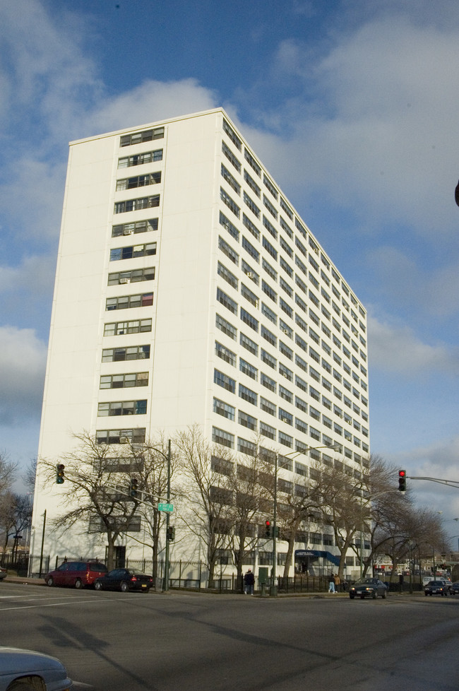 Lafayette Plaza Housing Cooperative in Chicago, IL - Building Photo - Building Photo