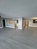 1500 Atlantic Blvd, Unit 208 in Key West, FL - Building Photo