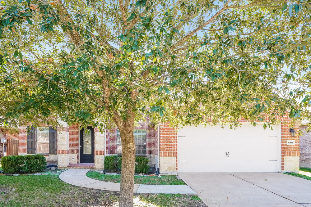 20619 Garden Ridge Canyon in Richmond, TX - Building Photo