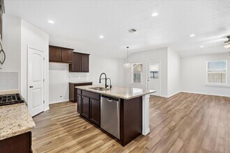 7230 Tristan Dr in Corpus Christi, TX - Building Photo - Building Photo