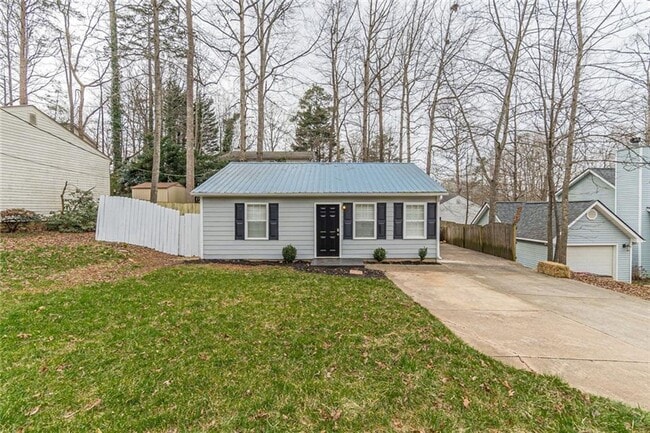 2640 Impala Dr in Cumming, GA - Building Photo - Building Photo