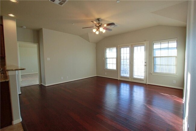 property at 3101 Davis Ln