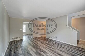 3612 Willow Run Dr-Unit -1 in Toledo, OH - Building Photo - Building Photo