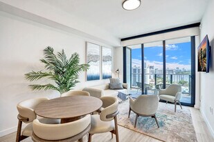 7144 Byron Ave in Miami Beach, FL - Building Photo