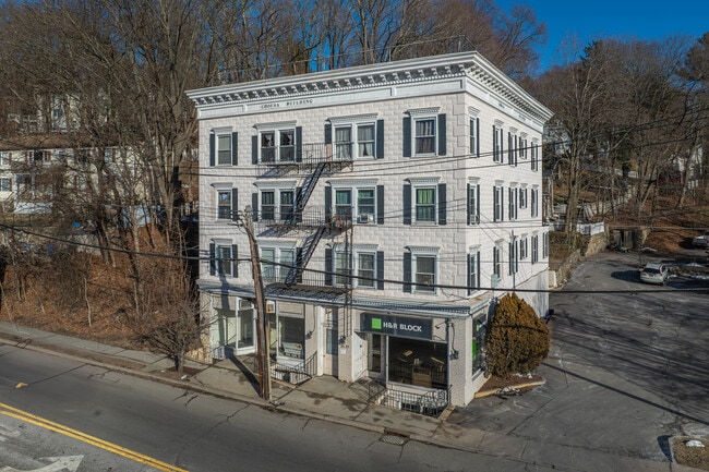 33-41 W Main St in Mt Kisco, NY - Building Photo - Building Photo