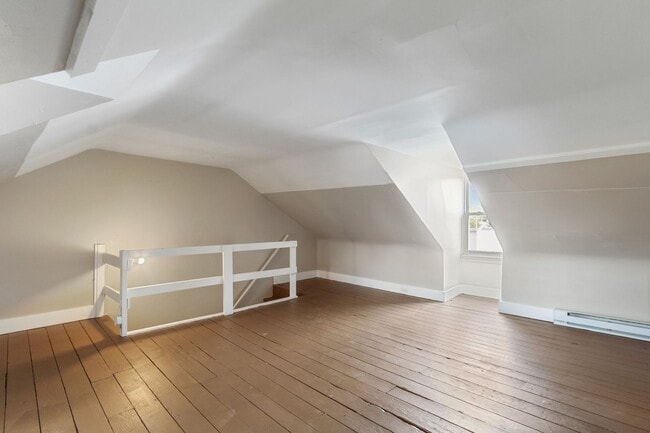 property at 392 E Maple St