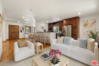 7917 Westlawn Ave in Los Angeles, CA - Building Photo - Building Photo